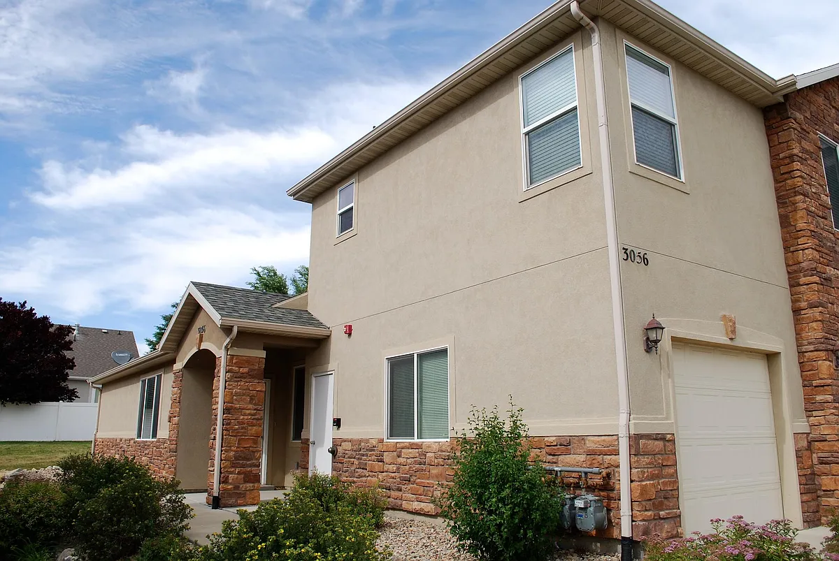 Building Photo - 3056 W Desert Lily Dr
