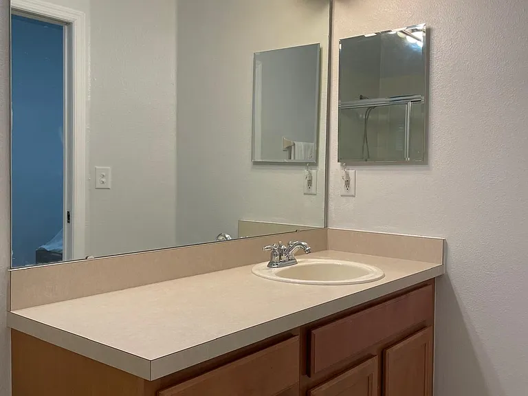 268 Weymouth Dr — Photo 12