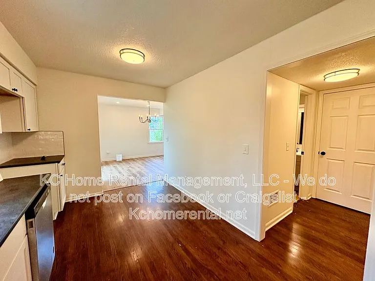 307B E Main St — Photo 10