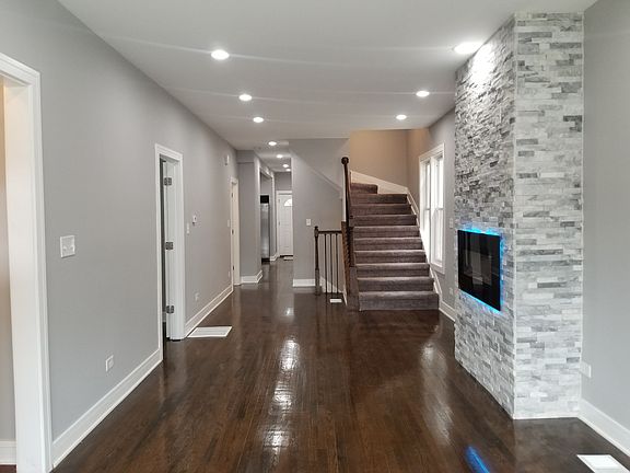 5th image of 7211 S Maplewood Ave