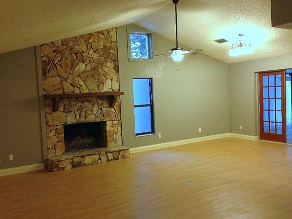 3rd image of 154 Lake Roy Dr