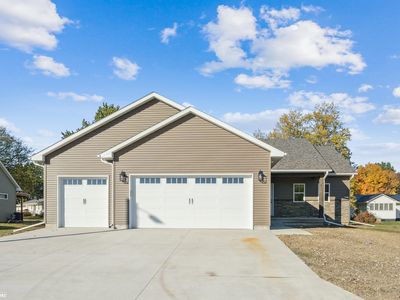 301 Laci Dru Dr, Mediapolis, IA, 52637