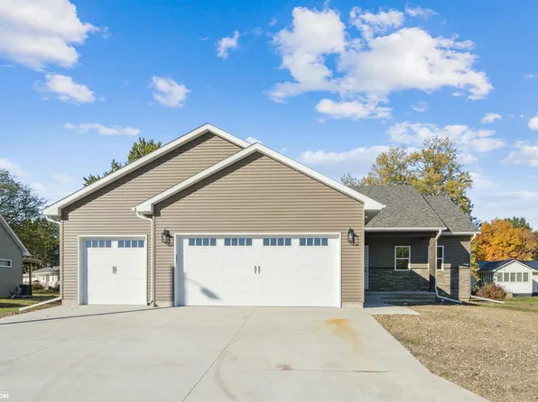 301 Laci Dru Dr, Mediapolis, IA 52637