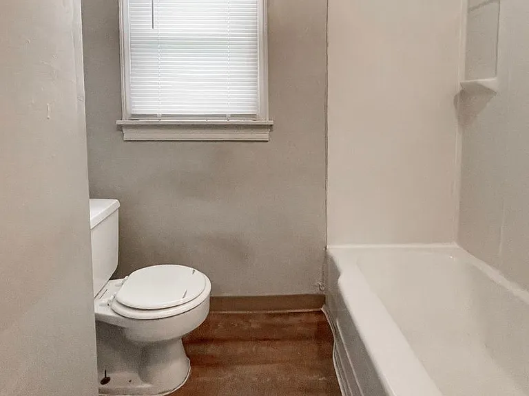 805 W University Ave #2 — Photo 10