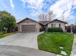 2725 Trout Cir, Grants Pass, OR 97527