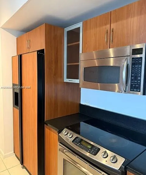 18800 NE 29th Ave #707 — Photo 11