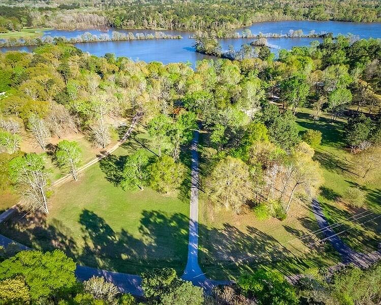 1st image of 14996 Lake Paula Dr