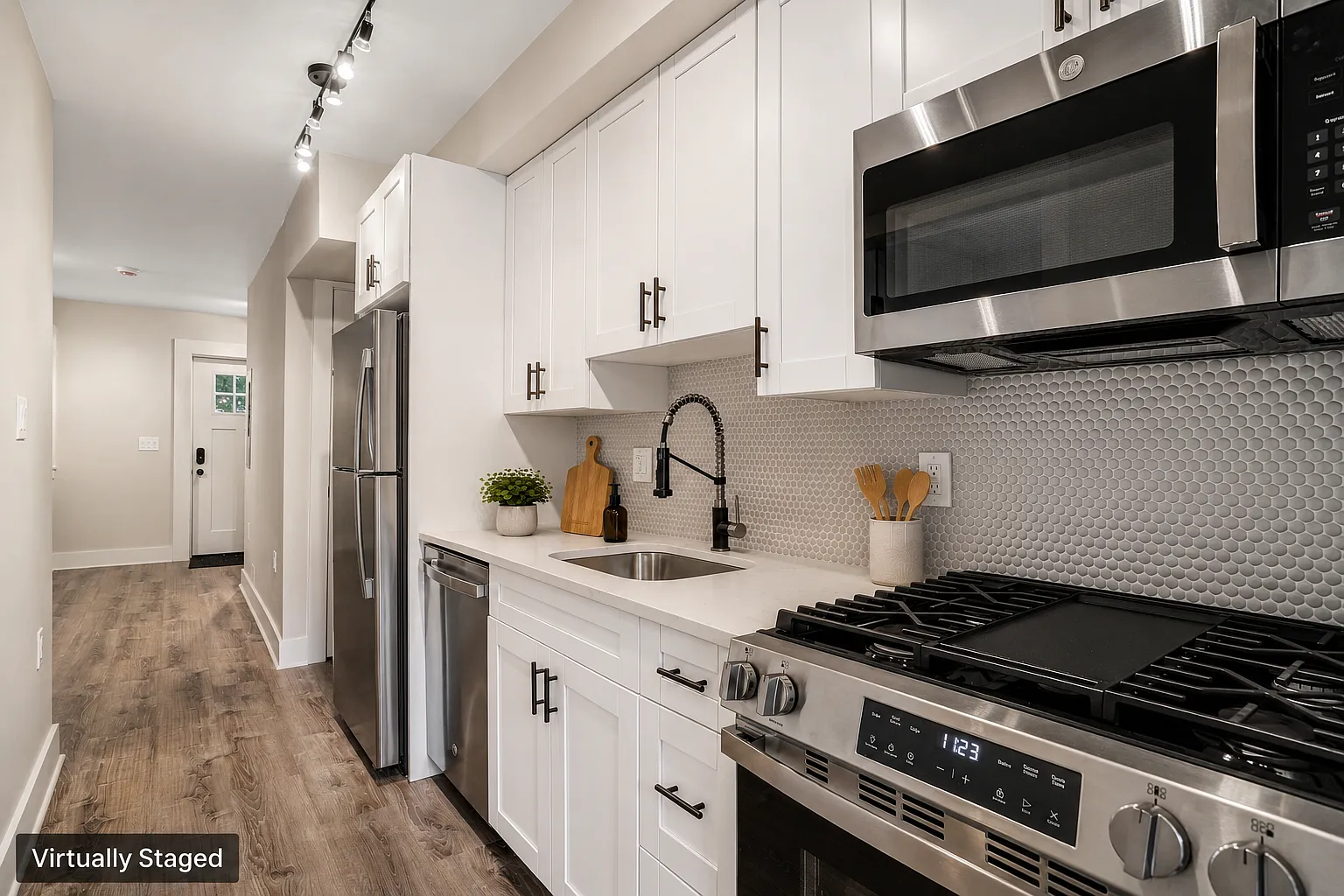 1526 2nd Street Southwest - 1 — Photo 3