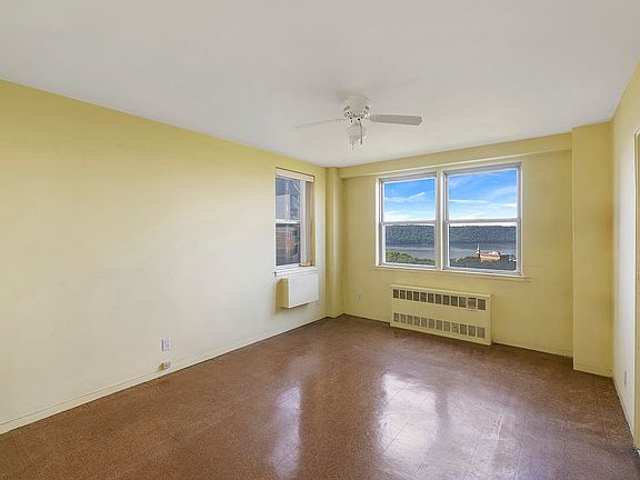 5th image of 5900 Arlington Ave APT 8B