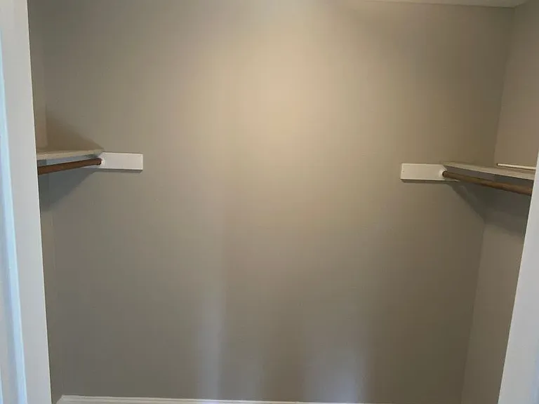 Spring Valley Apartments — Photo 8