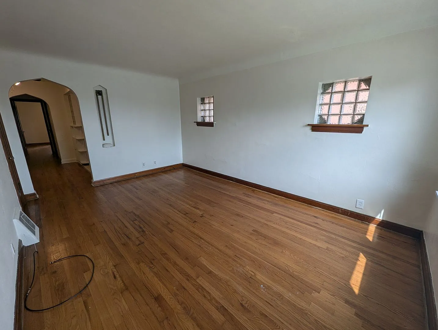 5819 Devonshire Ave #1E photo 1