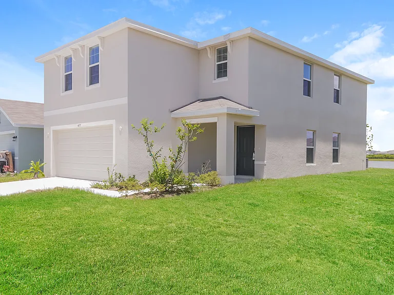 477 Sunlit Coral St — Photo 2