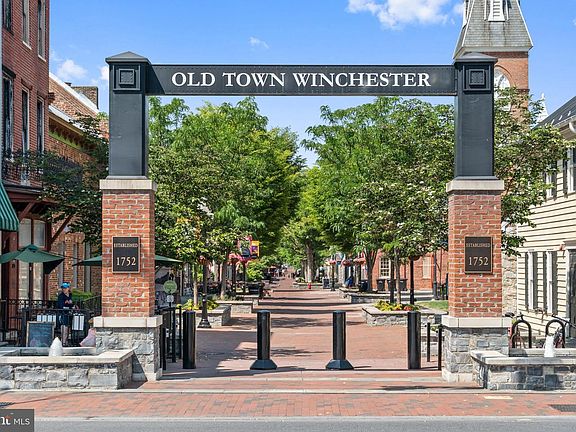 7th image of this home