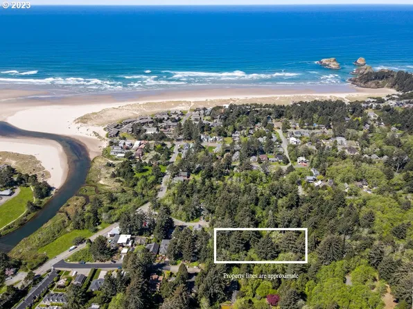 N Antler Rd, Cannon Beach, OR 97110