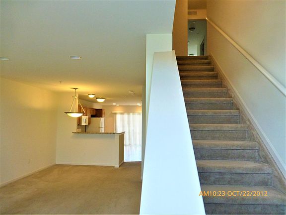 2nd image of 39649 Springwater Dr