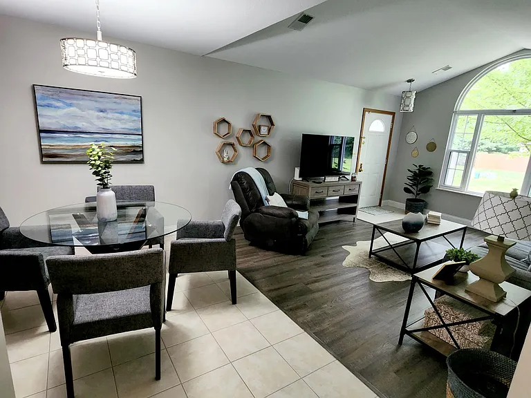 526 Kalchris Ln — Photo 9