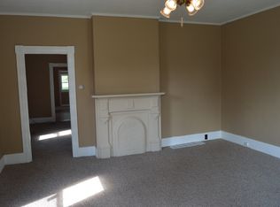 414 Cross St, Uhrichsville, OH