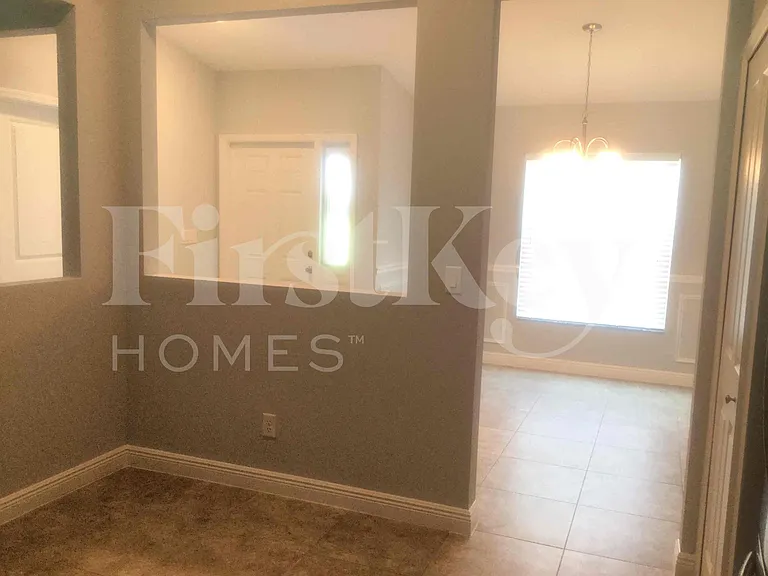 328 SW Ridgecrest Dr — Photo 6