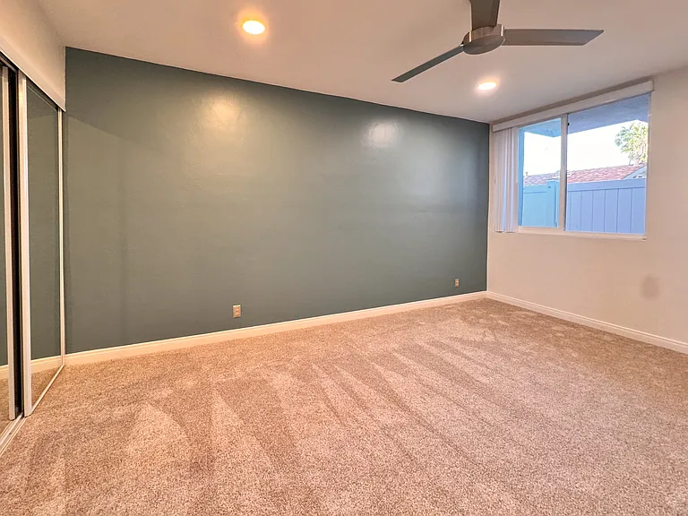 1907 Robinson Ave #106 — Photo 9