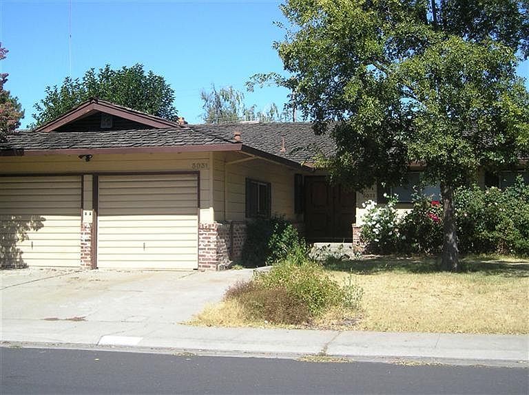 1st image of 3031 N De Ovan Ave