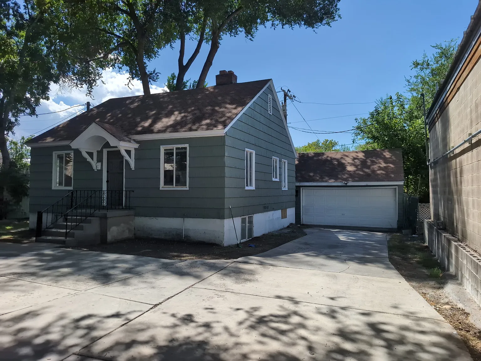 5 bed, 1682 sqft, $2,950 — Photo 3