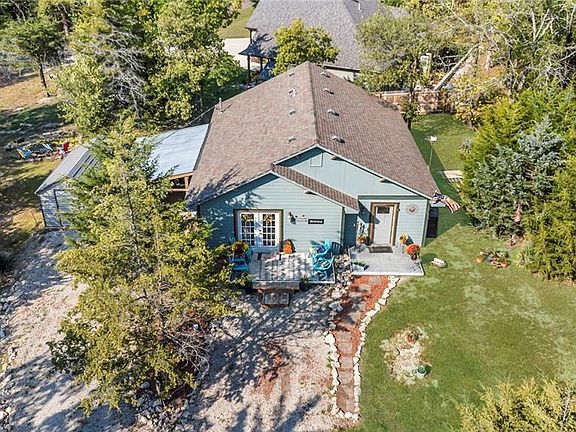 3rd image of 109 Beechwood Ln
