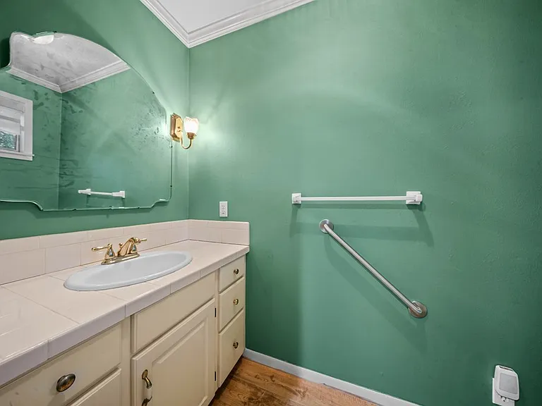 1027 Creek Bend Dr — Photo 13