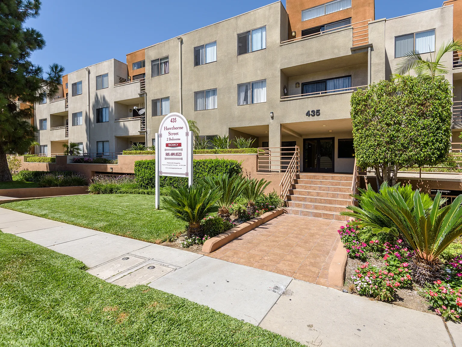 Hawthorne Apartments — Photo 2
