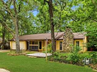 235 Thunderbird Ct, Conroe, TX 77304