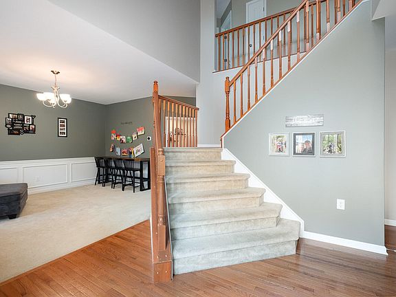 2nd image of 1733 Teakwood Ln
