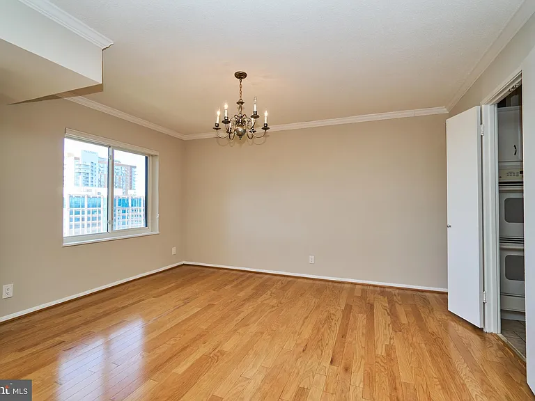 8360 Greensboro Dr #922 — Photo 8