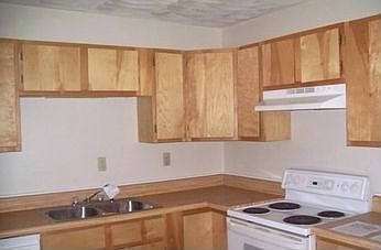 4th image of 468 Peregrine St