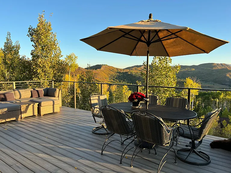 127 Maple Ridge Ln — Photo 45