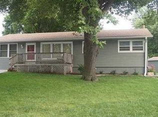 1619 11th St, Auburn, NE 68305