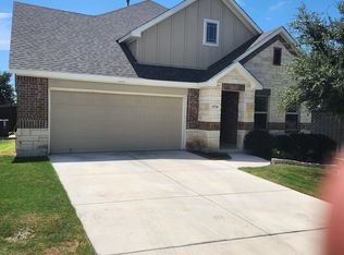 13718 Quiet Fox Ln, San Antonio, TX 78245
