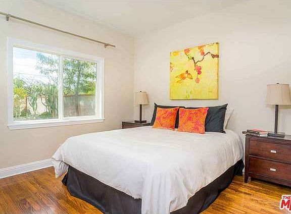 5th image of 21018 Keswick St