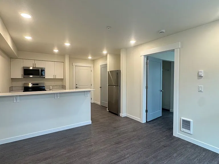 503 E Helena Ave — Photo 19