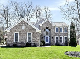 19911 Hazen Dr, Strongsville, OH