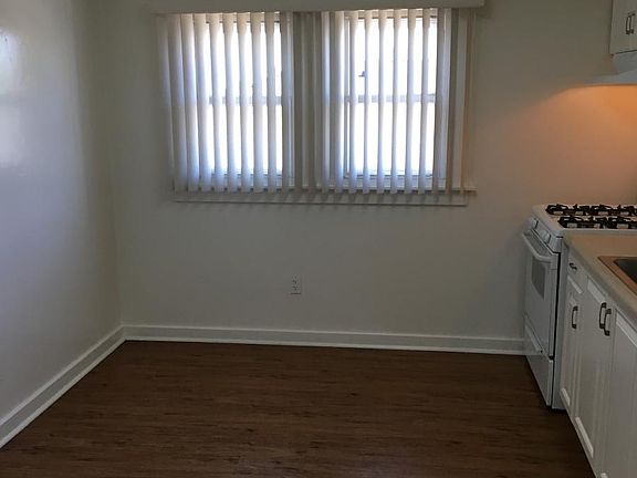 Large "Eat-in" Kitchen