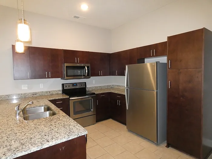 9229 N Gower Ave — Photo 8