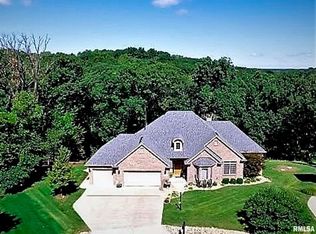 3801 S Deer Run, Bartonville, IL 61607