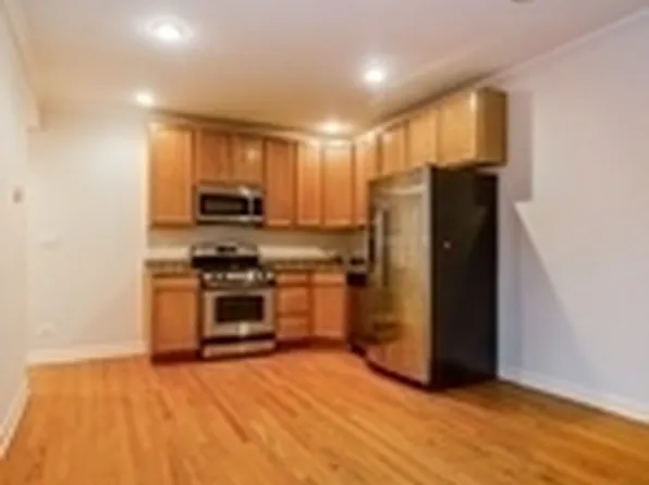 2856 W Rosemont Ave #2856, Chicago, IL 60659