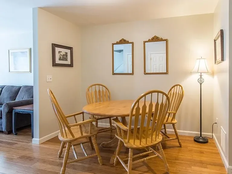 50 Barrington Ave #502 — Photo 11