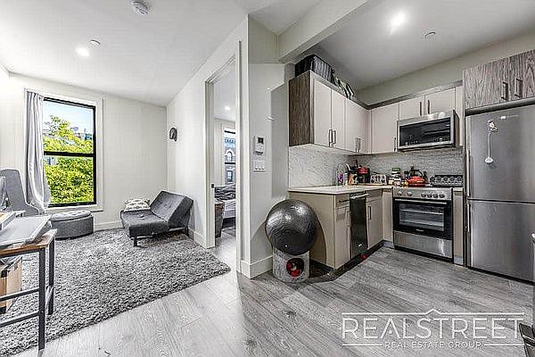 1st image of 772 Saint Johns Pl #3