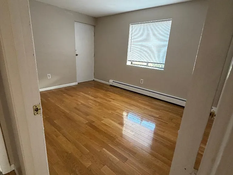 274 Washington Street — Photo 5