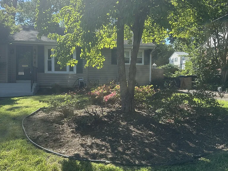 10 N Floyd St — Photo 5