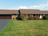 1st image of 307 Country Club Ln