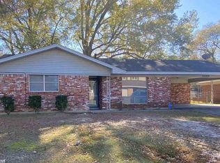 4204 Garland Ave, Pine Bluff, AR 71603