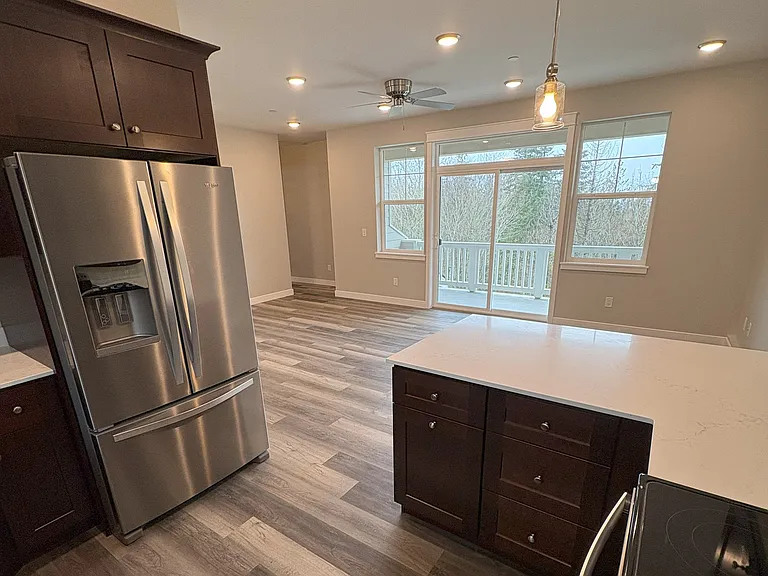 3513 Sussex Dr — Photo 3