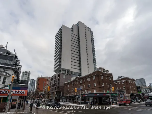 81 Wellesley St E, Toronto, ON